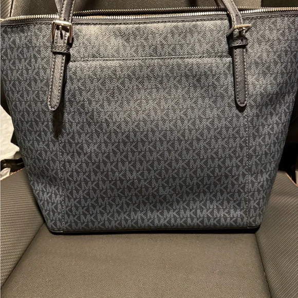 Michael Kors Dark Blue Signature Tote - Picture 2 of 7